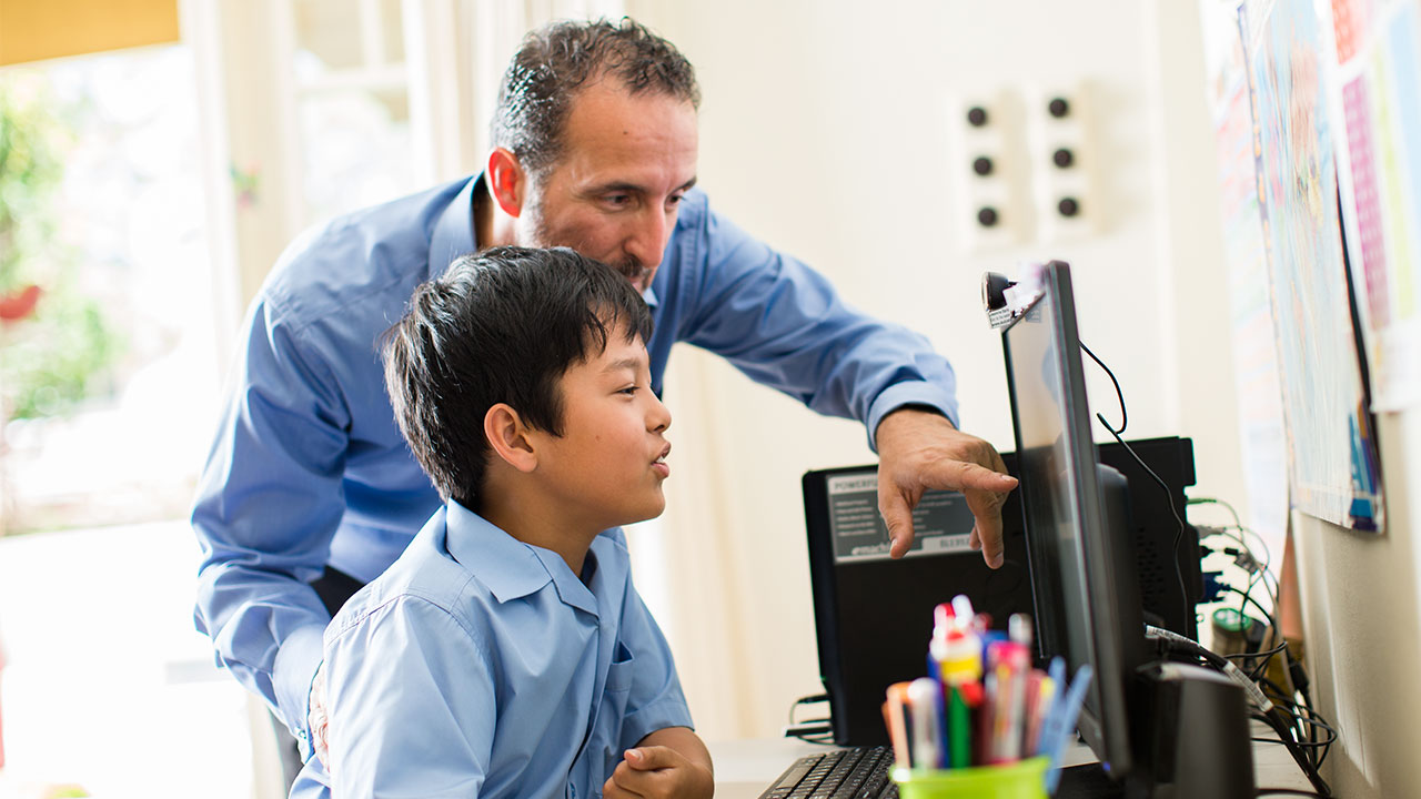 How parents may ensure their children’s safety when using the internet